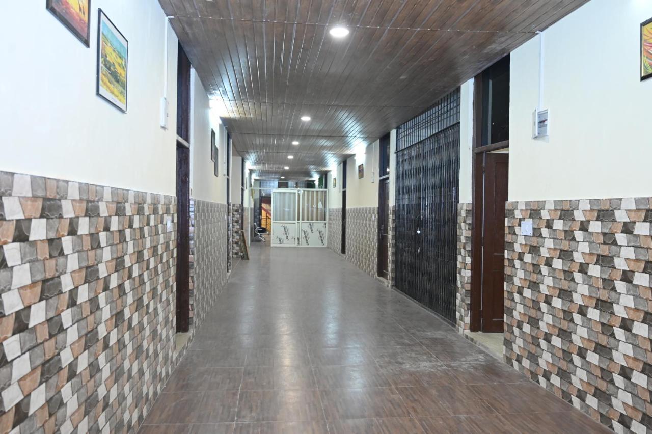 The Eminence Resort & Gym Solan Buitenkant foto