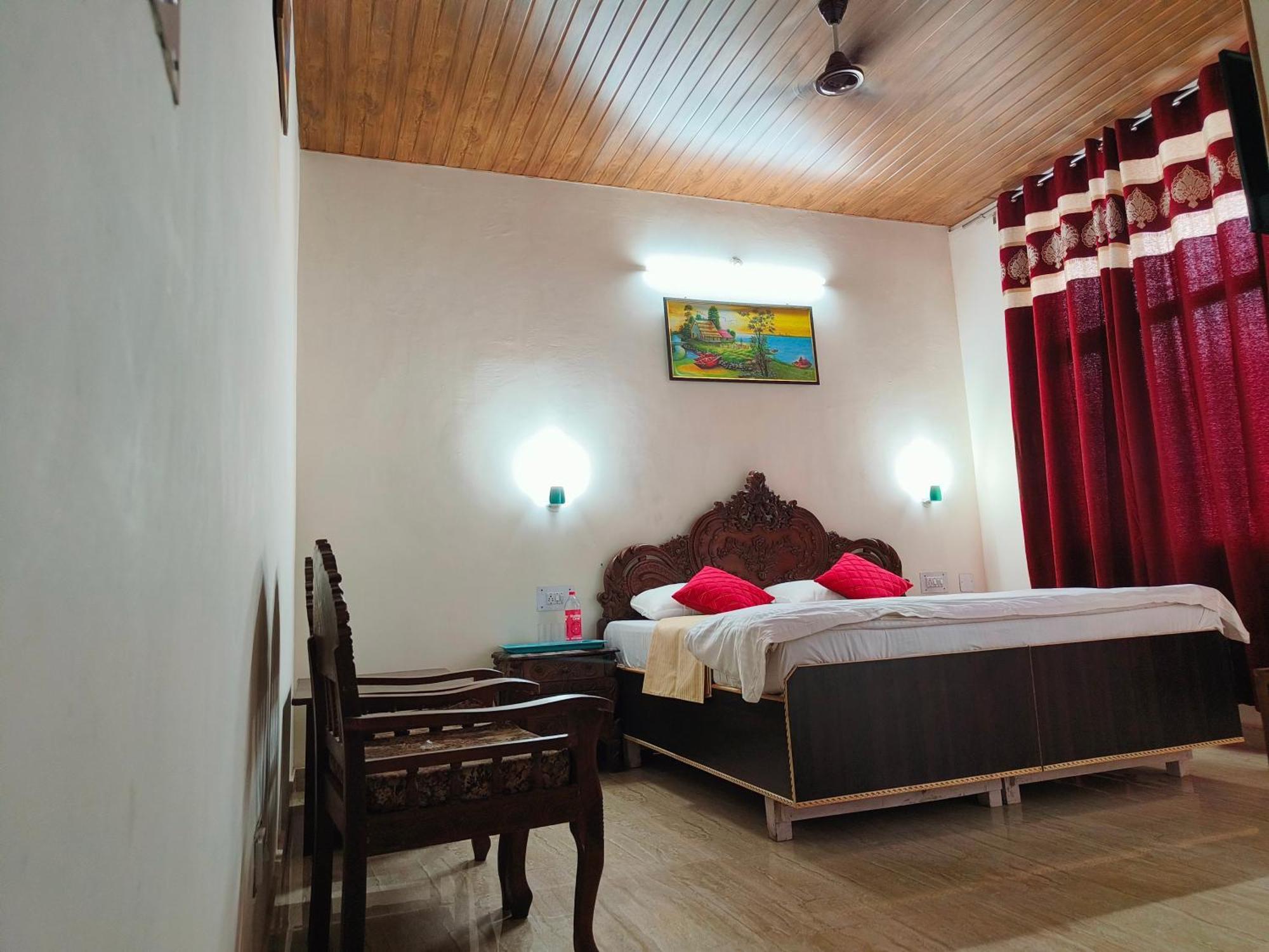 The Eminence Resort & Gym Solan Buitenkant foto