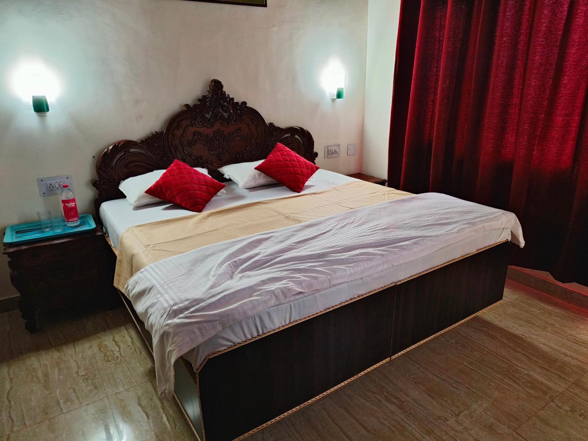 The Eminence Resort & Gym Solan Buitenkant foto