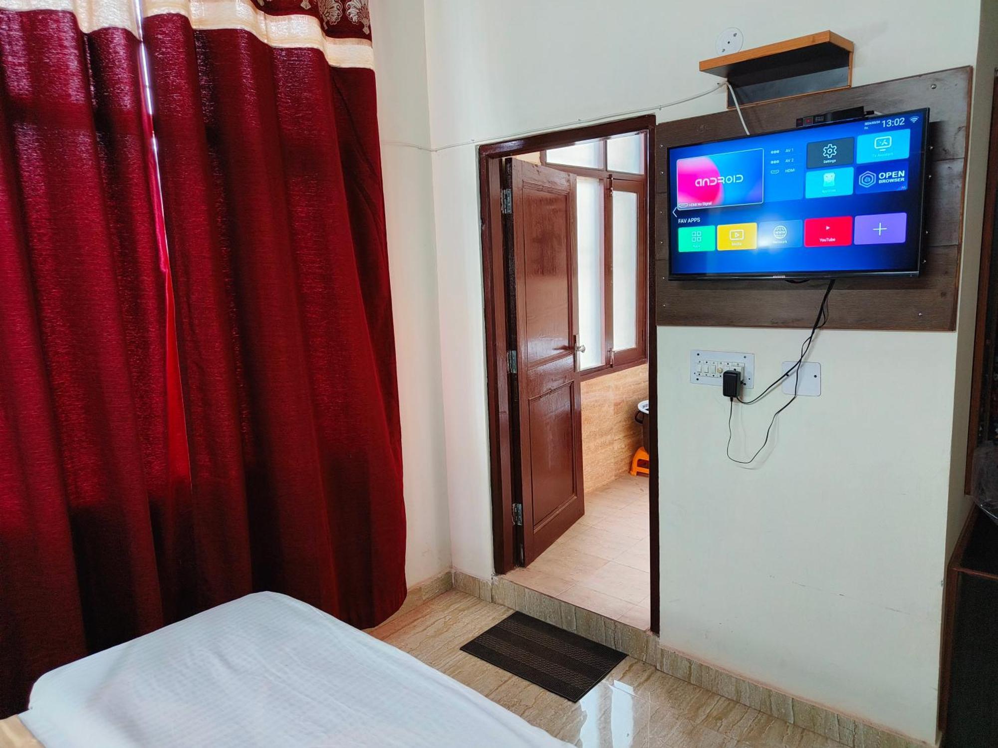 The Eminence Resort & Gym Solan Buitenkant foto